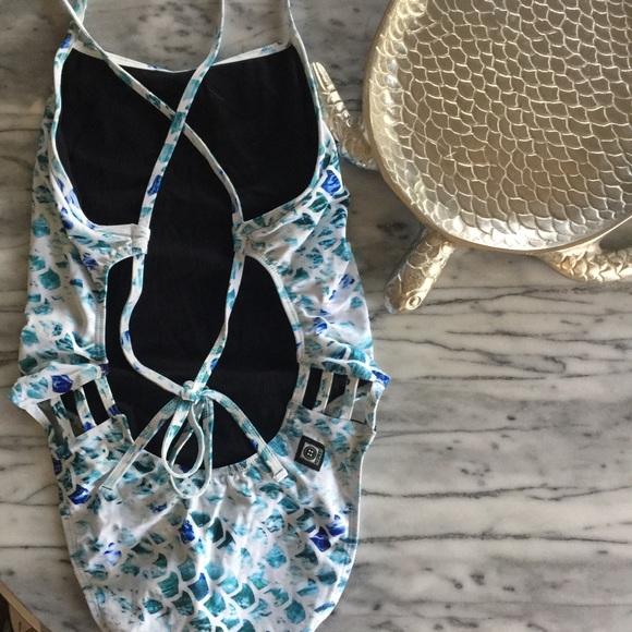 {Sold} JOLYN Gavin Onesie- “Mermaidz” - Picture 3 of 4